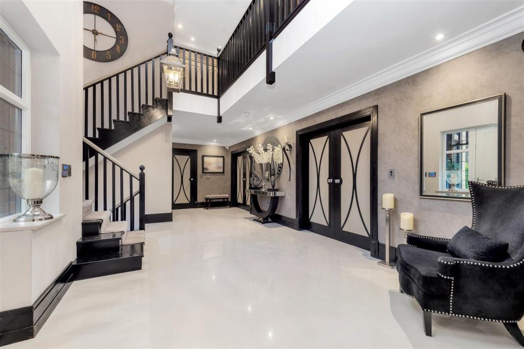 5 bedroom detached house for sale in Withinlee Road, Prestbury