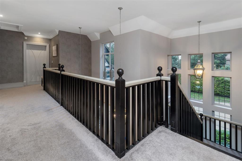 5 bedroom detached house for sale in Withinlee Road, Prestbury