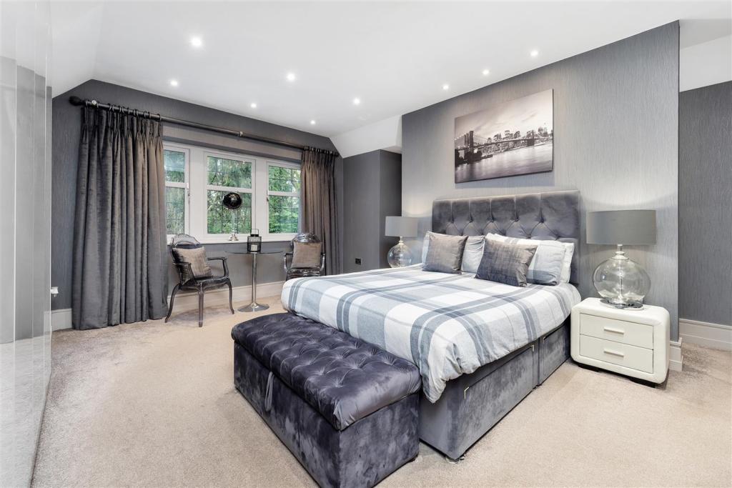 5 bedroom detached house for sale in Withinlee Road, Prestbury