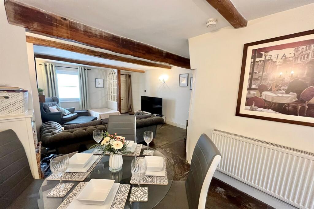 3 bedroom terraced house for sale in The Village, Prestbury, SK10