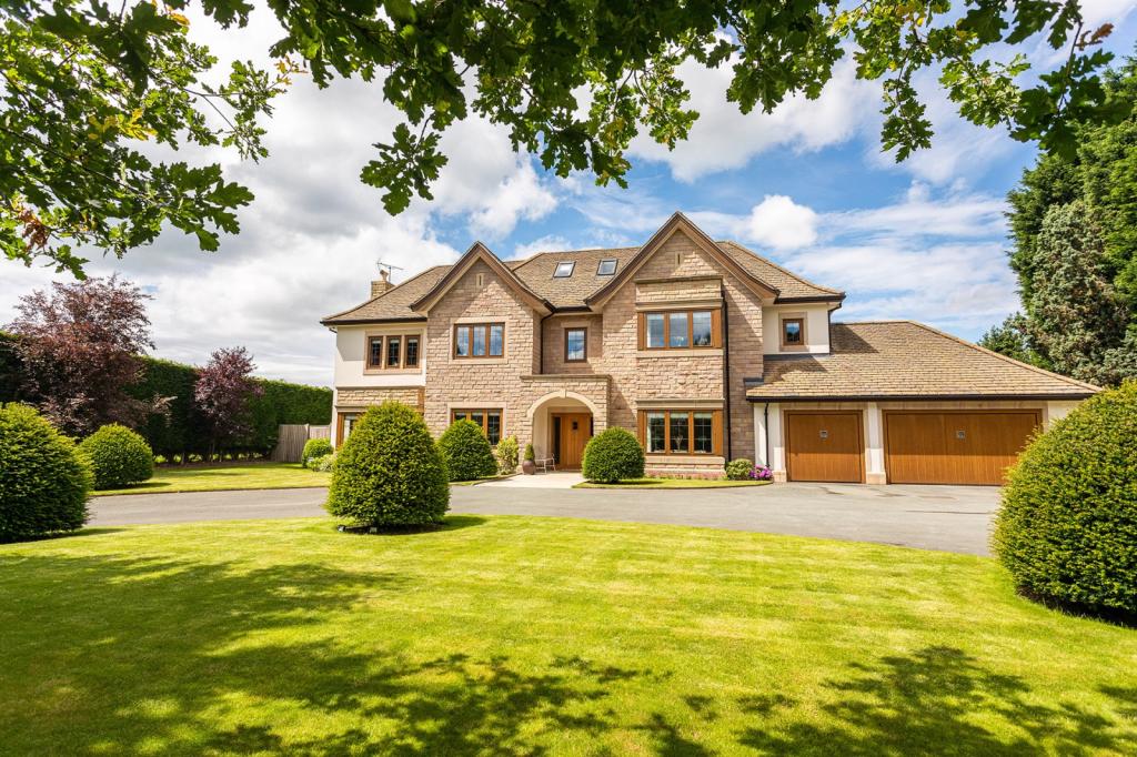 5 bedroom detached house for sale in Macclesfield Road, Prestbury, SK10