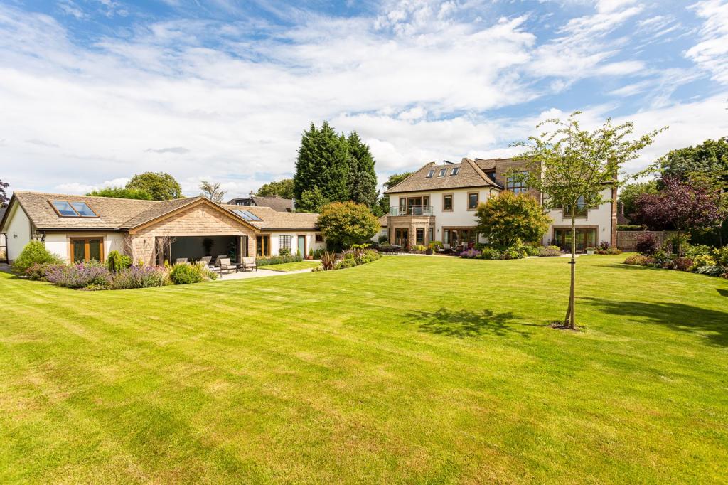 5 bedroom detached house for sale in Macclesfield Road, Prestbury, SK10