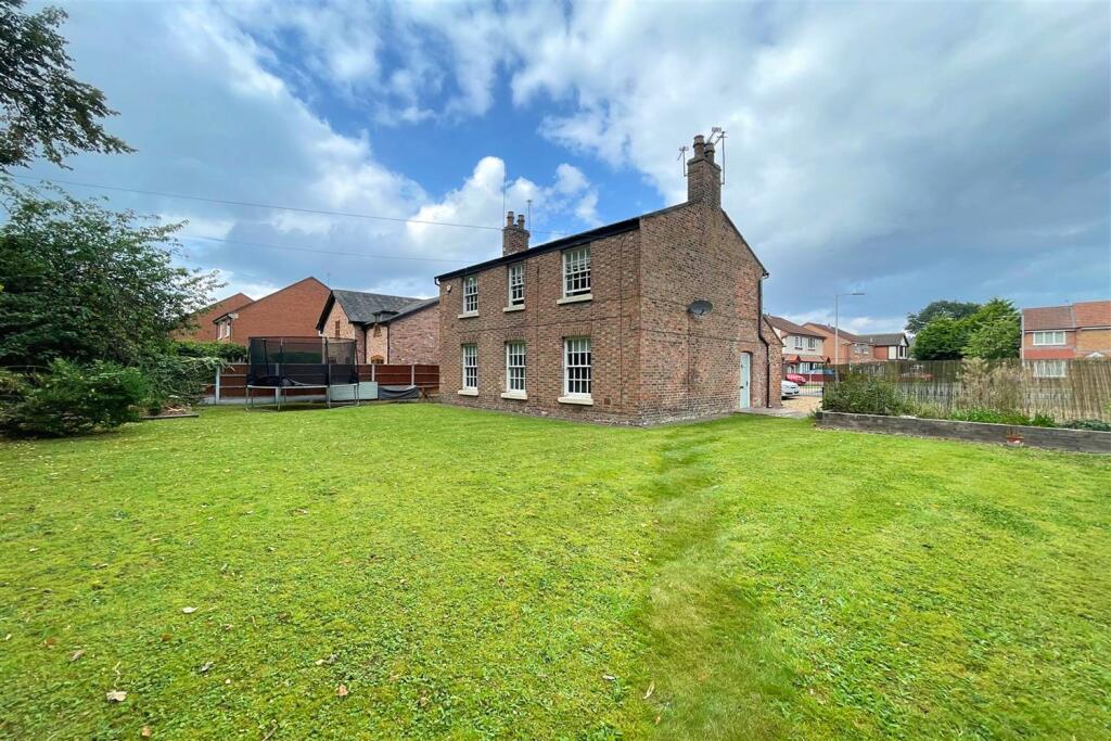 Main image of property: The Mount, Hallas Grove, Manchester
