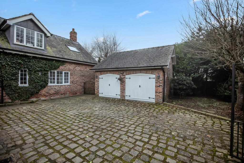 5 bedroom house for sale in Old Hall Farm, Burley Lane, Appleton