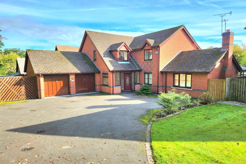 Main image of property: Littlecote Gardens, Appleton, Warrington