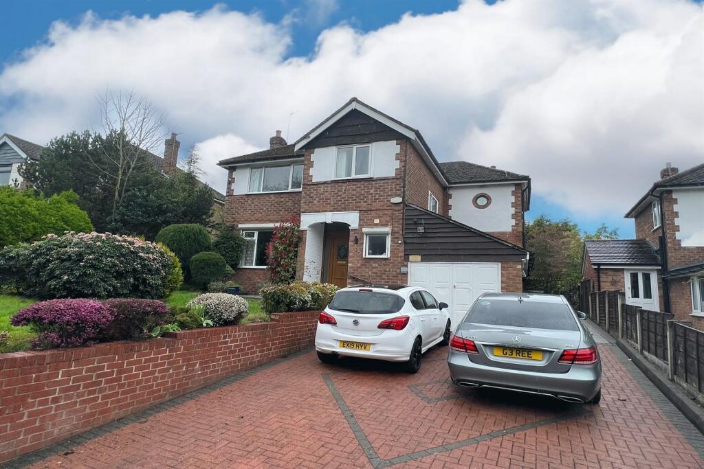 5 bedroom detached house for sale in Stanneylands Road, Wilmslow, SK9