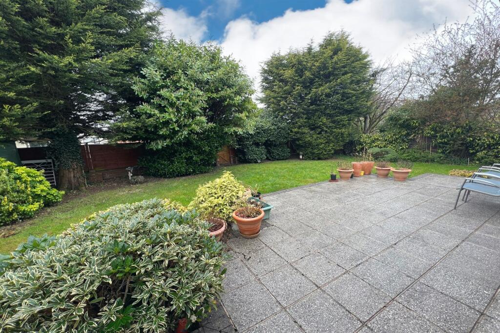 5 bedroom detached house for sale in Stanneylands Road, Wilmslow, SK9