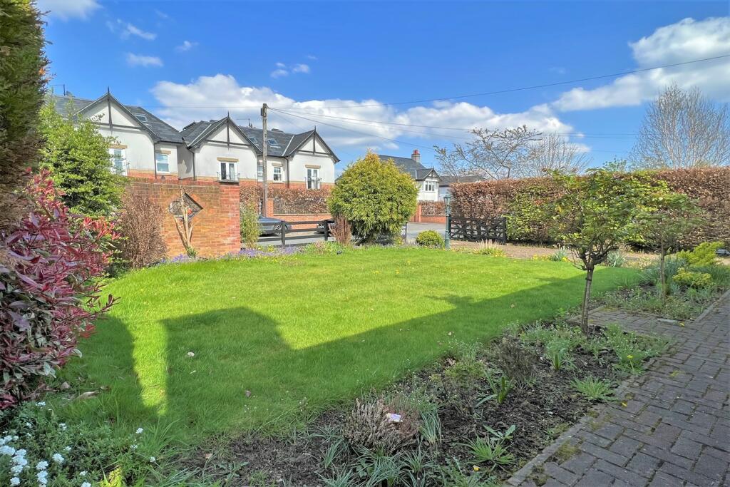 4 bedroom detached bungalow for sale in Cumber Lane, Wilmslow, SK9