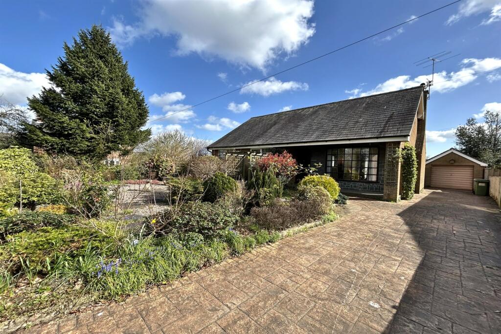 3 bedroom detached bungalow for sale in Mobberley Road, Wilmslow, SK9