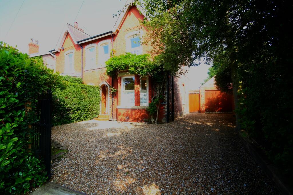 Main image of property: Moor Lane, Wilmslow