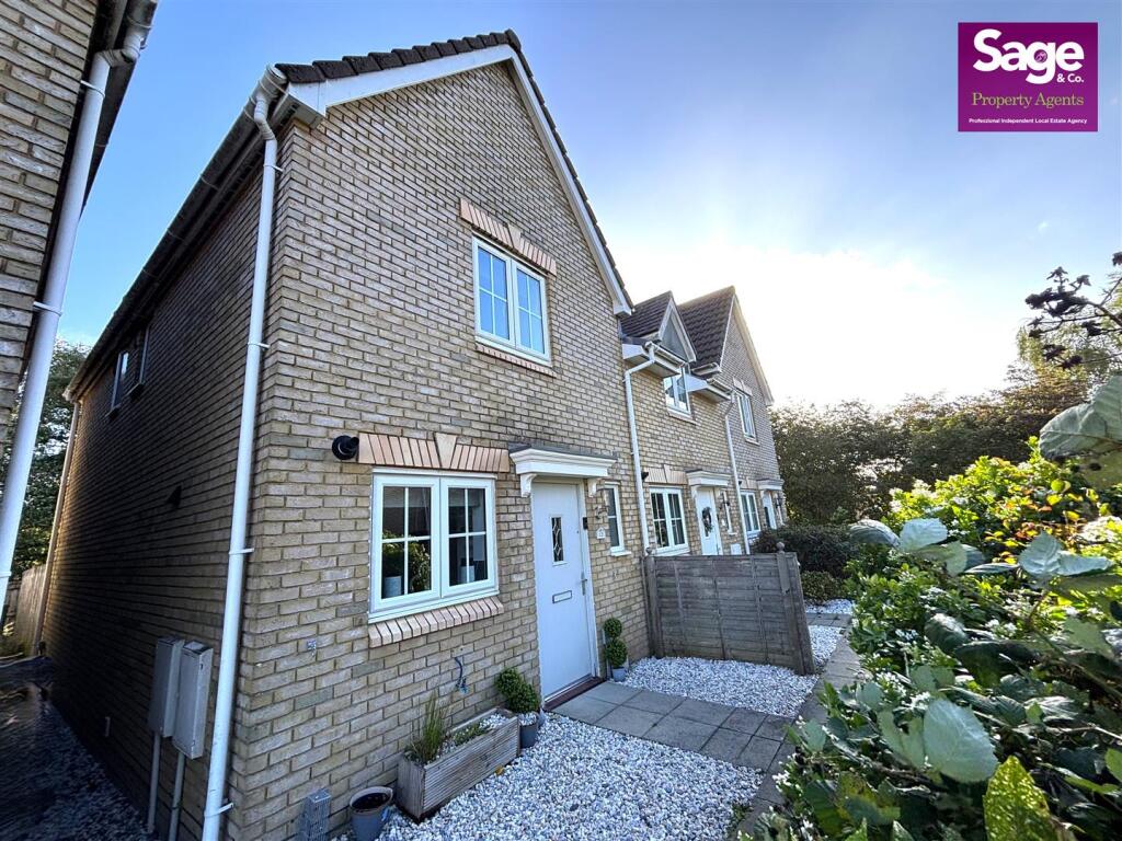 Main image of property: Grayson Way Llantarnam
