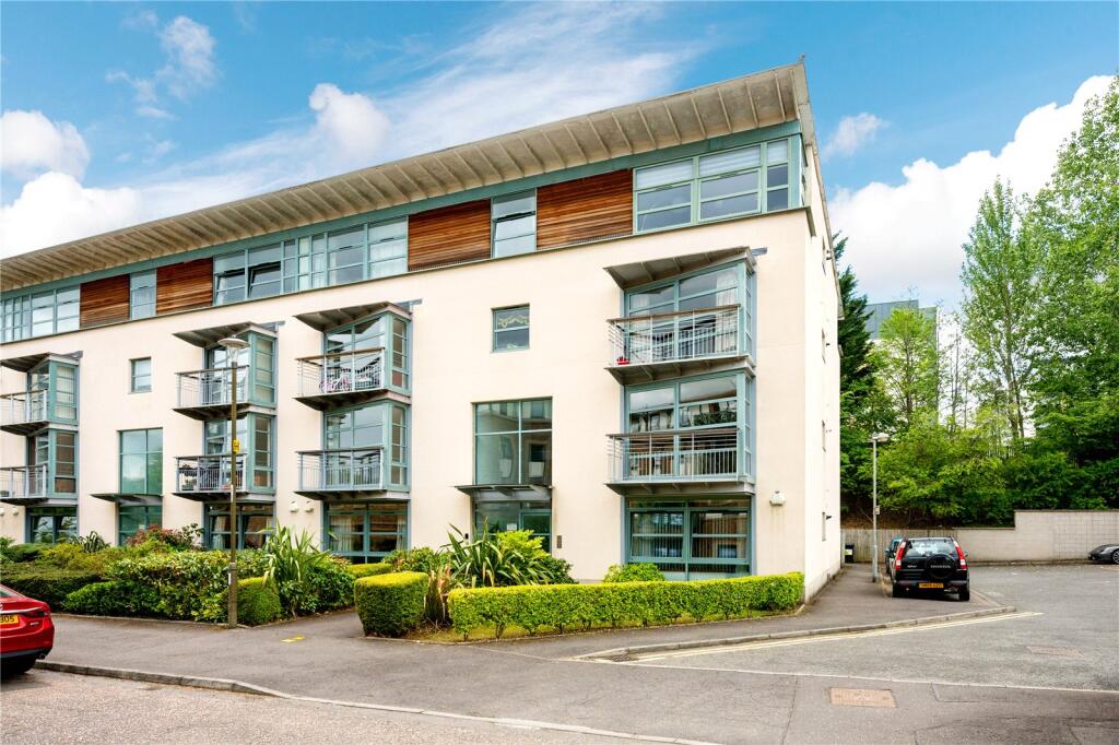 Main image of property: 4/4 North Werber Road, Fettes, Edinburgh, EH4 1TA