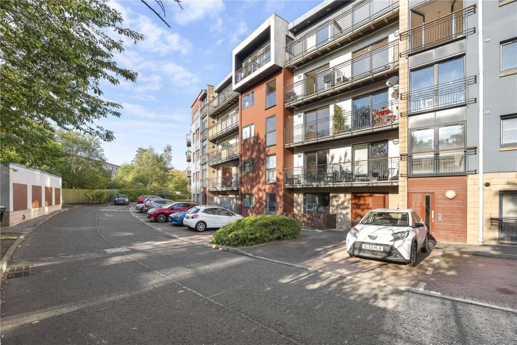 Main image of property: Flat 3, 10 East Pilton Farm Crescent, Fettes, Edinburgh, EH5 2GH