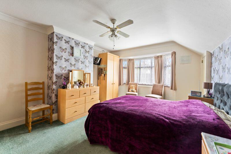 3 bedroom semidetached house for sale in Highfield Road, Sutton, SM1