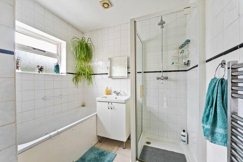 3 bedroom semidetached house for sale in Highfield Road, Sutton, SM1