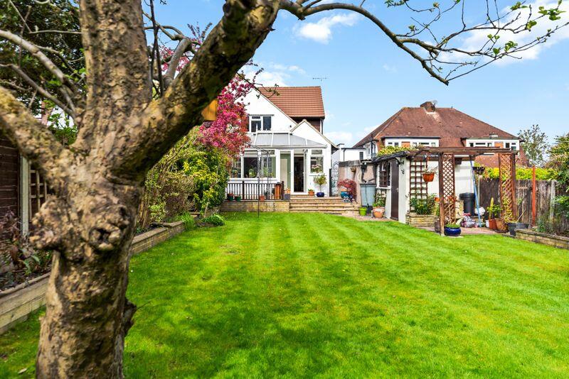 3 bedroom semidetached house for sale in Highfield Road, Sutton, SM1