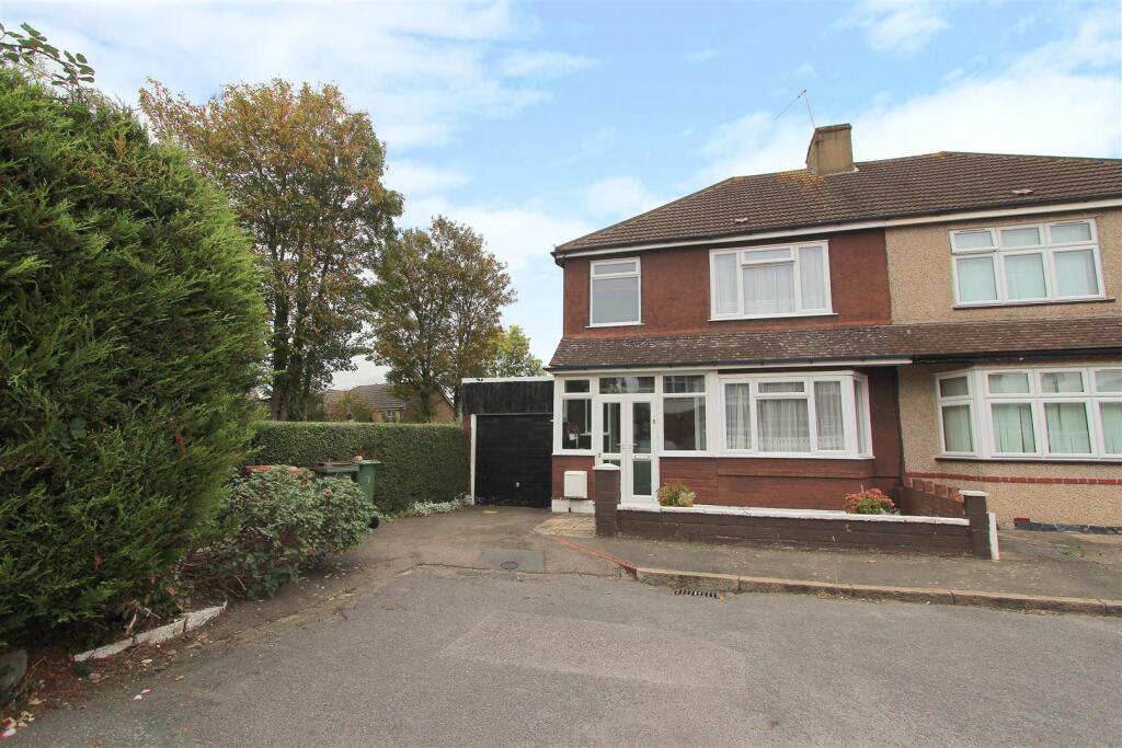 Main image of property: Kingswood Way, Wallington