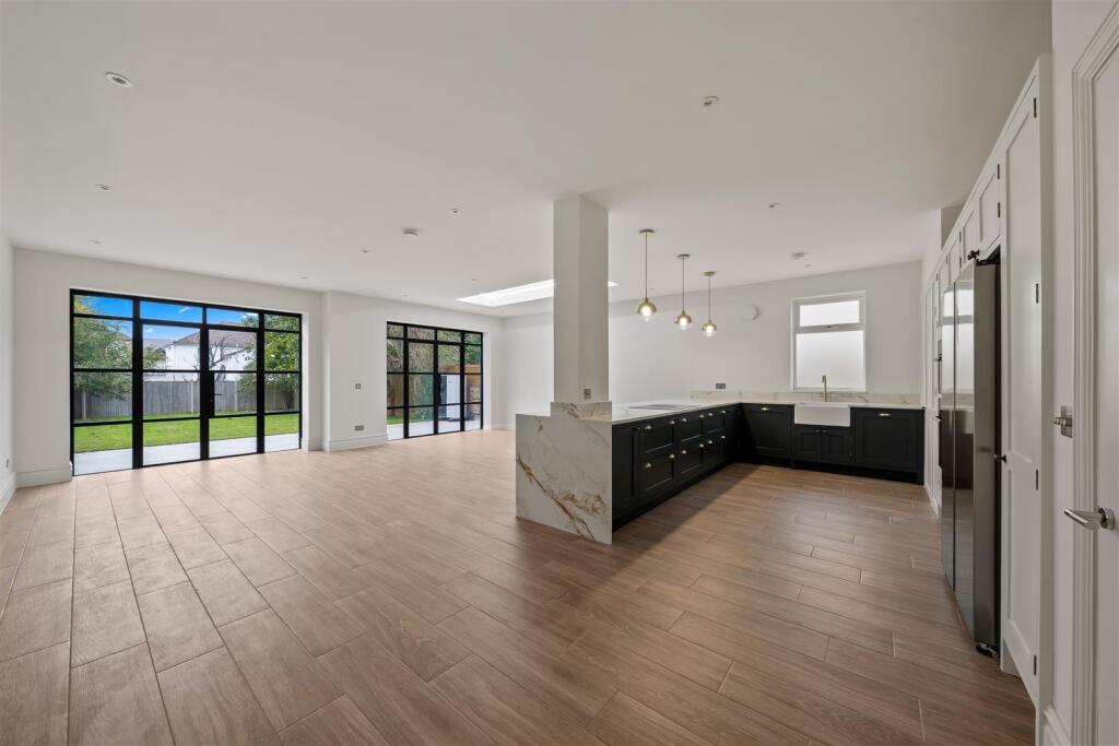 Main image of property: Clifton Road, Walington