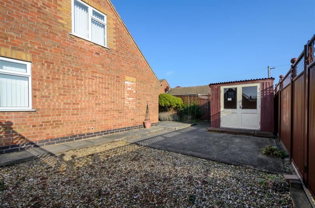 4 bedroom detached bungalow for sale in Chaucer Street, Narborough., LE19