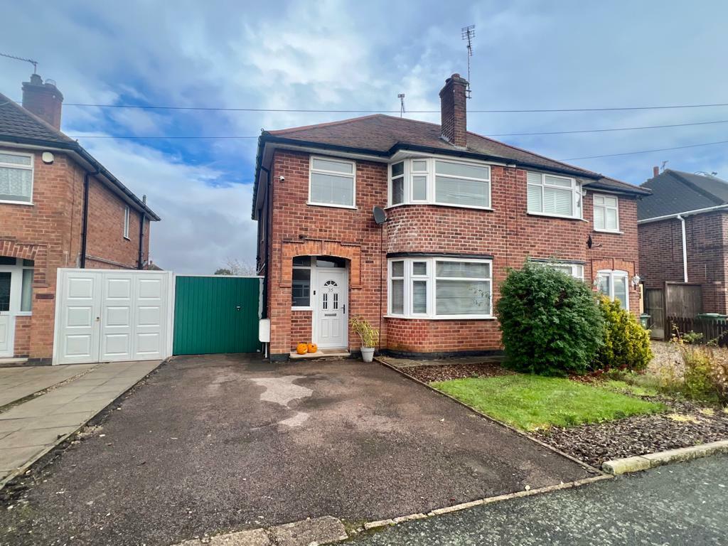 3 bedroom semidetached house for sale in Fernhurst Road, Leicester, LE3