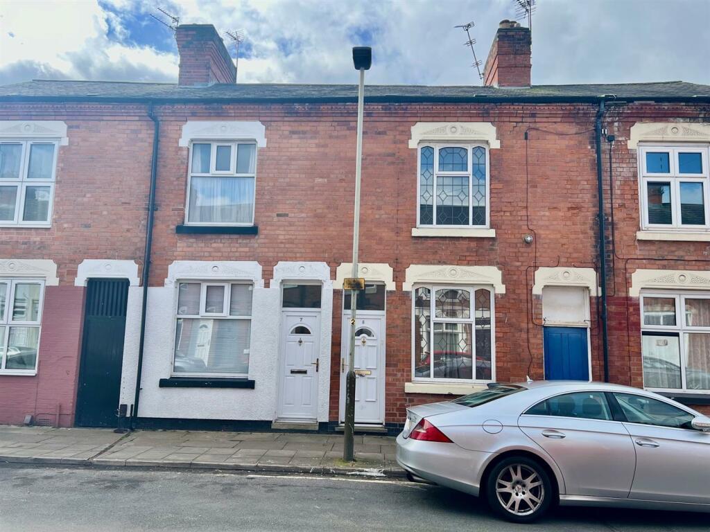 2 bedroom terraced house for rent in Lothair Road, Leicester, LE2