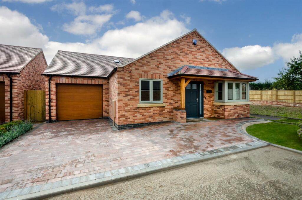 Main image of property: Honeysuckle Cottage, Spring Gardens, Dunton Road, Broughton Astley.