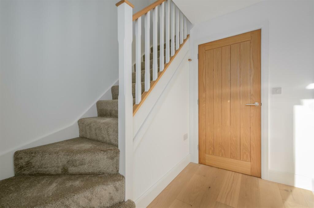 Additional property image - Meadow View, Higham Lane, Stoke Golding.