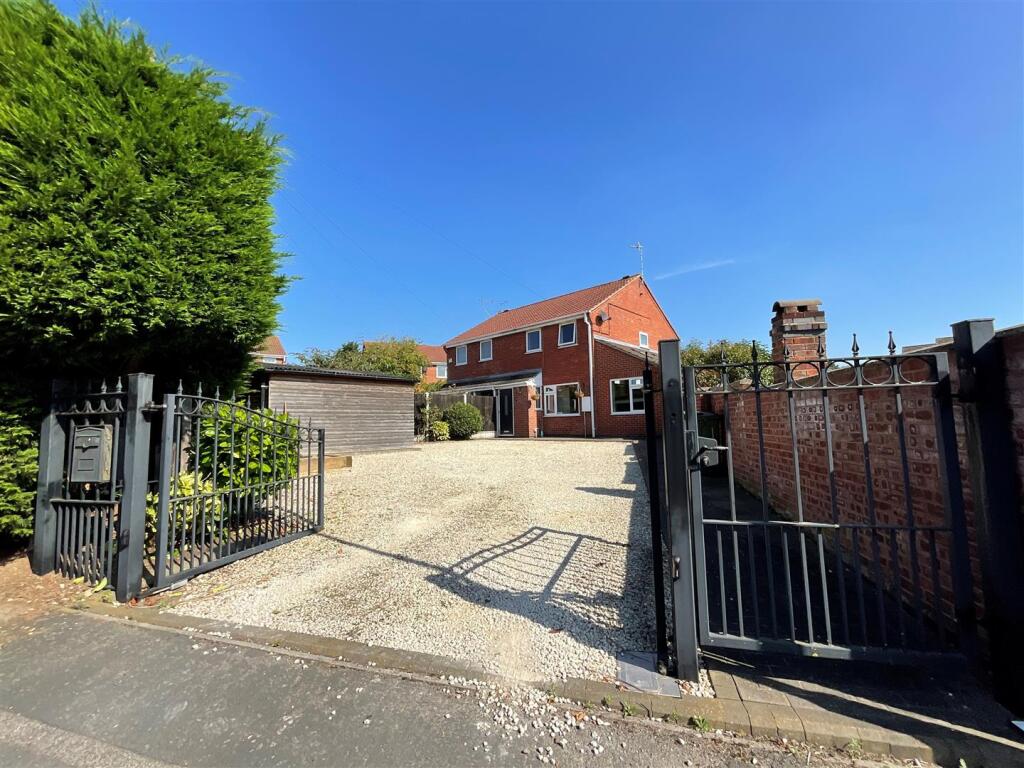 Main image of property: Clover Close, Narborough, Leicester
