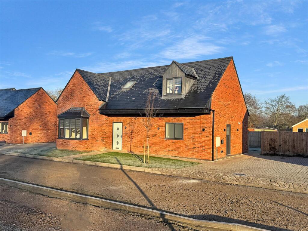 Main image of property: Bowling Green Close, Blaby