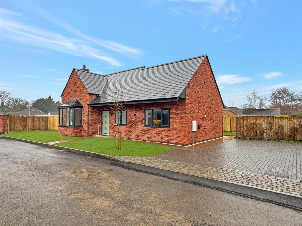 Main image of property: 1 Bowling Green Close, Blaby.