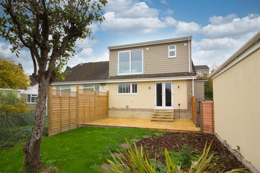 Main image of property: 7 Park Road, Malmesbury