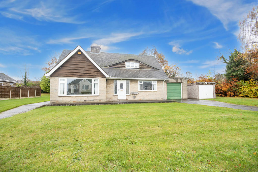 3 bedroom chalet for sale in Rackford Road, North Anston, S25