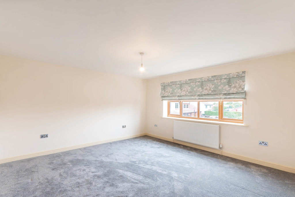 4 bedroom detached house for sale in Meeting House Lane, South Leverton