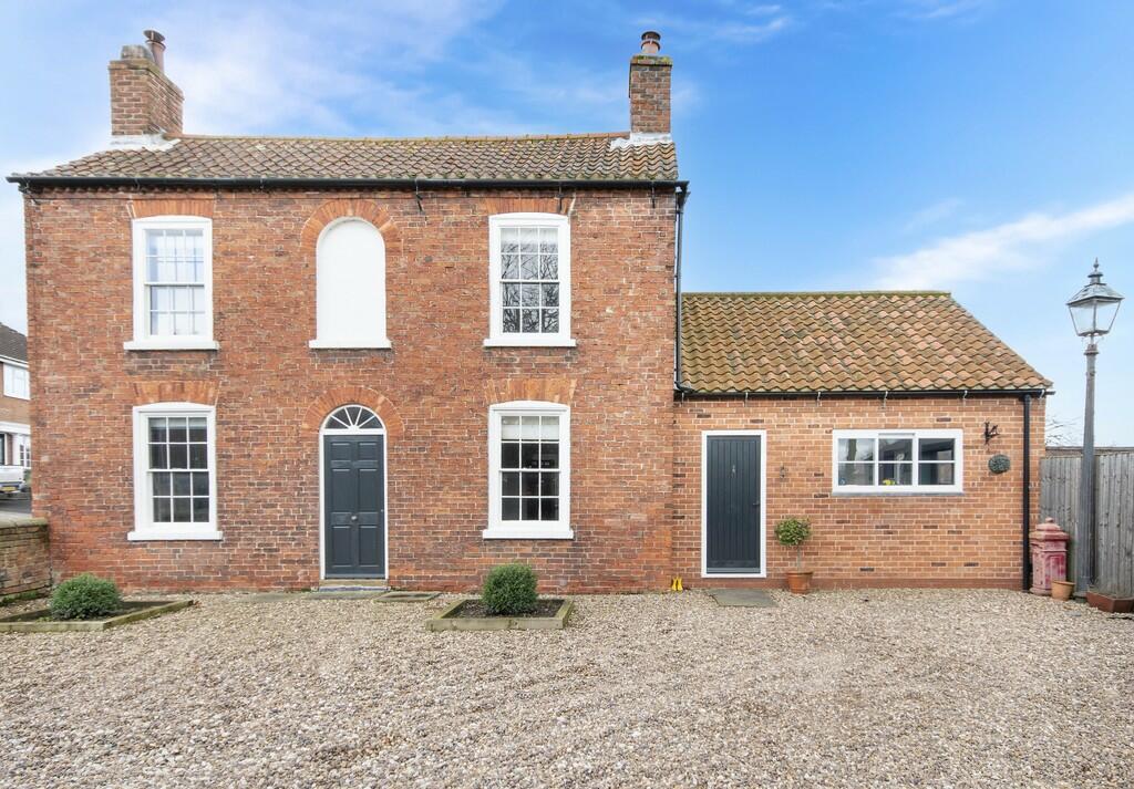 3 bedroom detached house for sale in Main Street, North Leverton