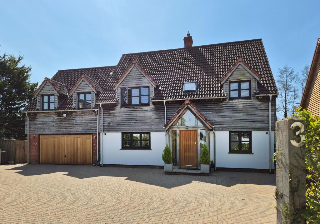 Main image of property: Knowle, Braunton