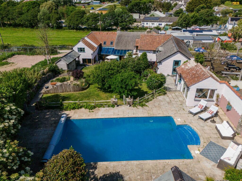 Main image of property: Croyde