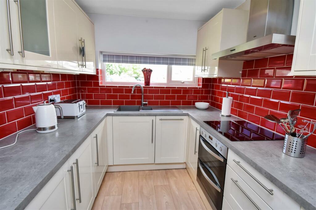 2 bedroom semidetached bungalow for sale in Manor Drive, Corby, NN18