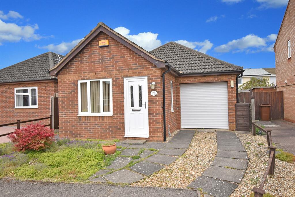 2 bedroom detached bungalow for sale in Waltham Close, Corby, NN17