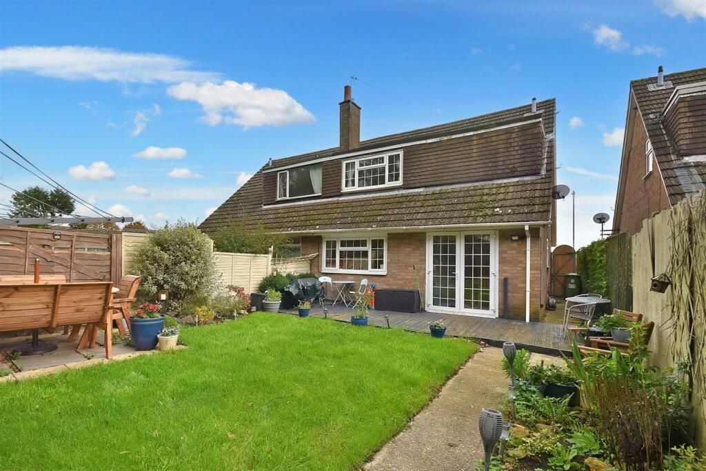 3 bedroom semidetached house for sale in Katrine Close, Corby, NN17