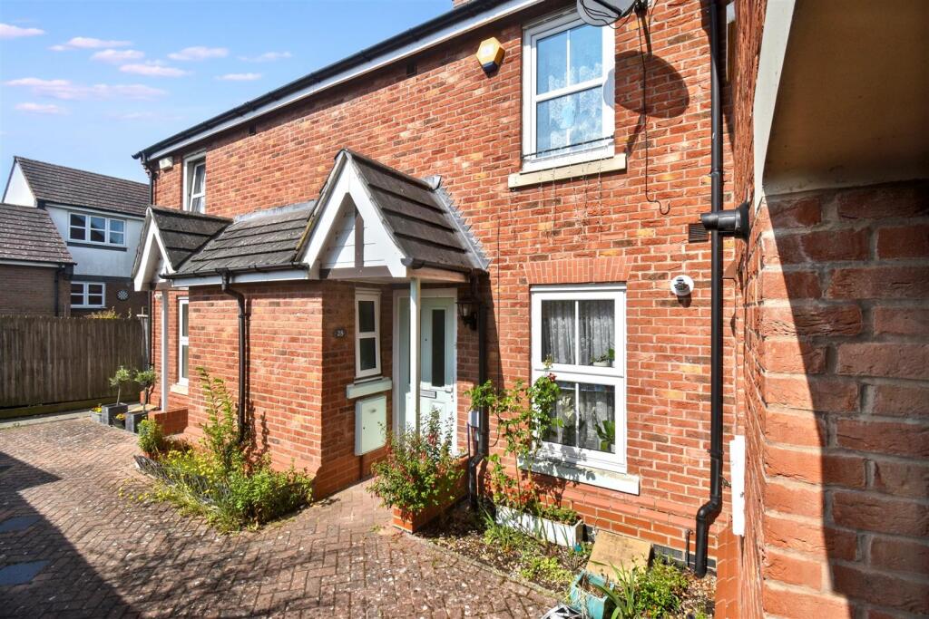 Main image of property: Chatsworth Road, Corby, NN18 8PT