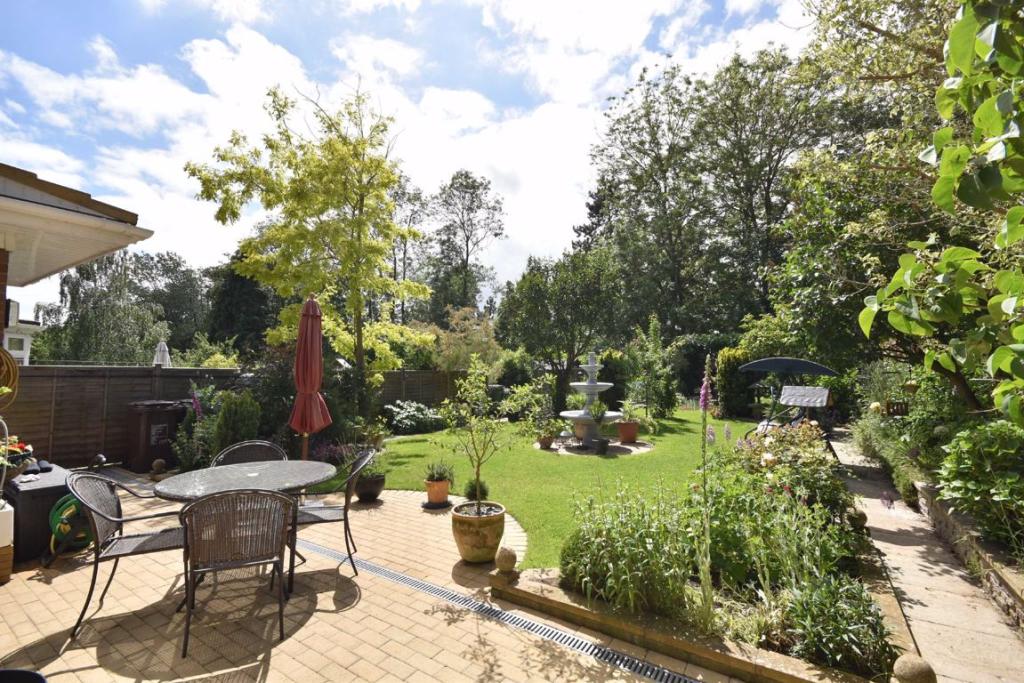 4 bedroom detached house for sale in Glyndebourne Gardens, Corby