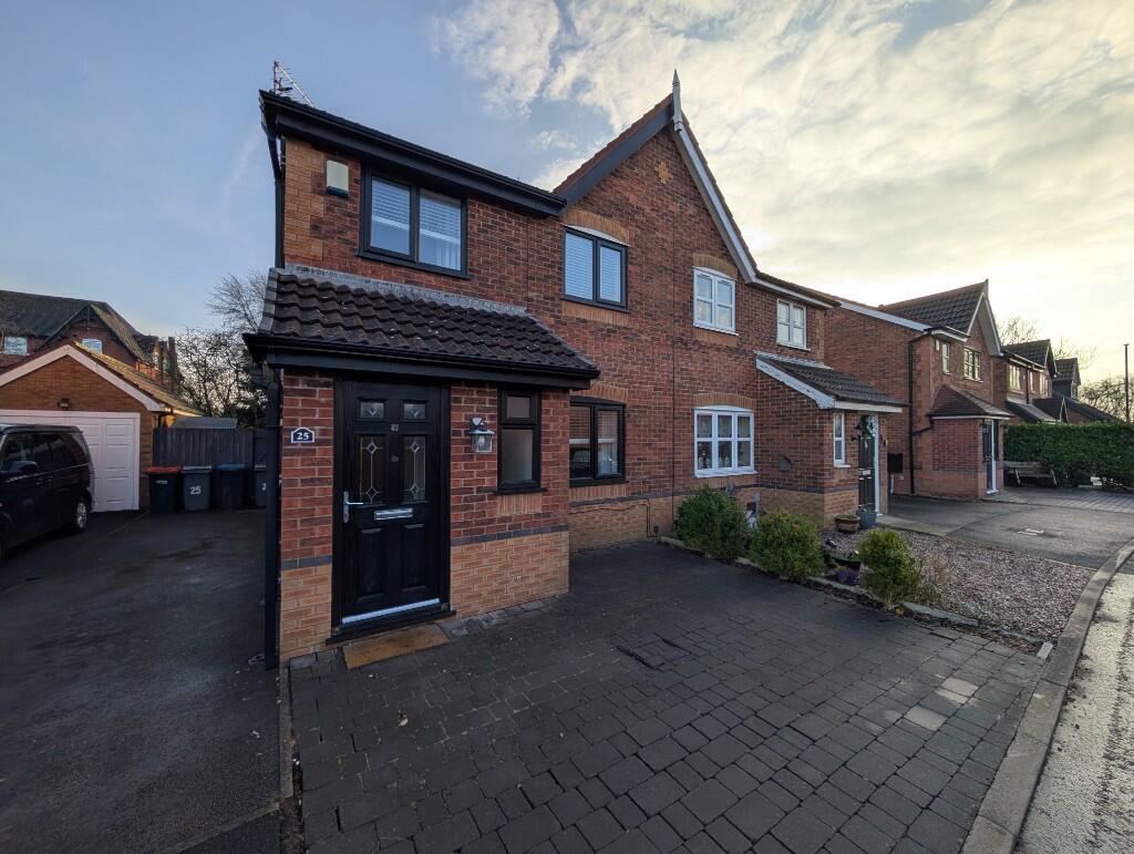 Main image of property: Caernarfon Close, Thornton-Cleveleys, Lancashire, FY5