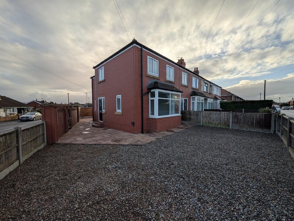 Main image of property: Rossendale Avenue South, Thornton-Cleveleys, Lancashire, FY5