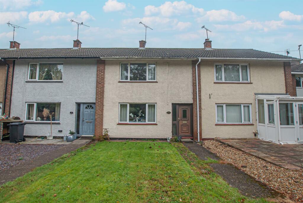 2 bedroom terraced house for sale in Hilsea Crescent, Marchington, ST14