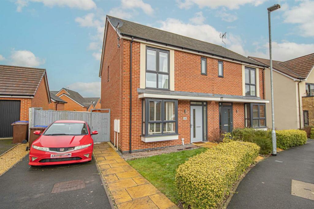 3 bedroom semidetached house for sale in Ivinson Way, Bramshall