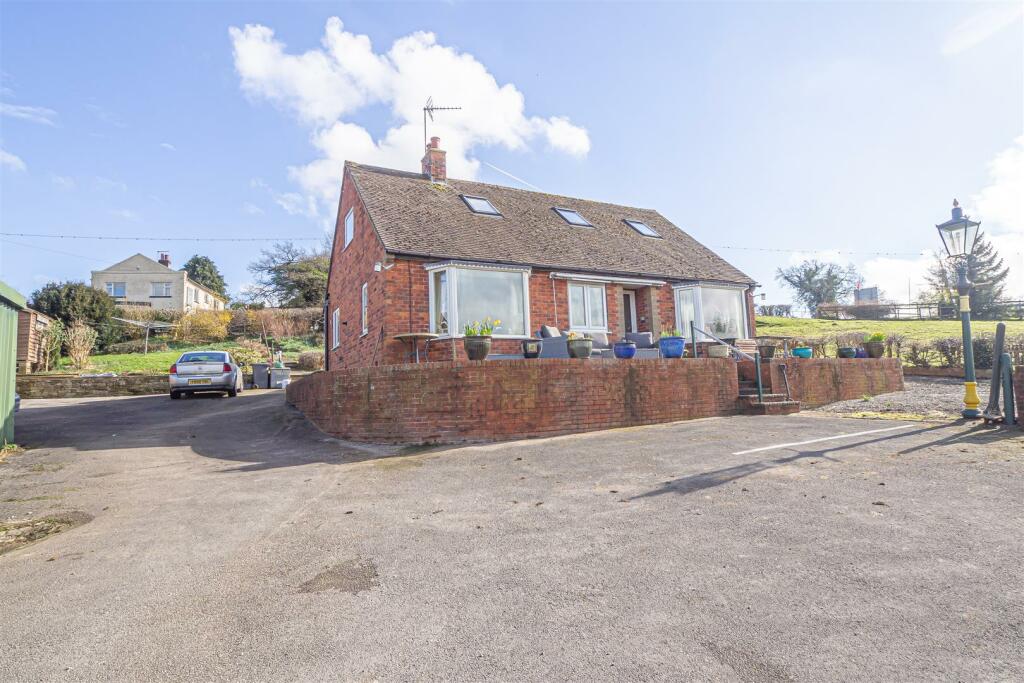 Additional property image - FENNY BENTLEY, ASHBOURNE, DE6 1LA
