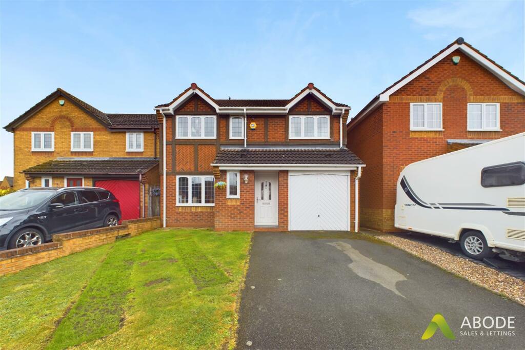 4 bedroom detached house for sale in Beverley Road, Branston, BurtonOn