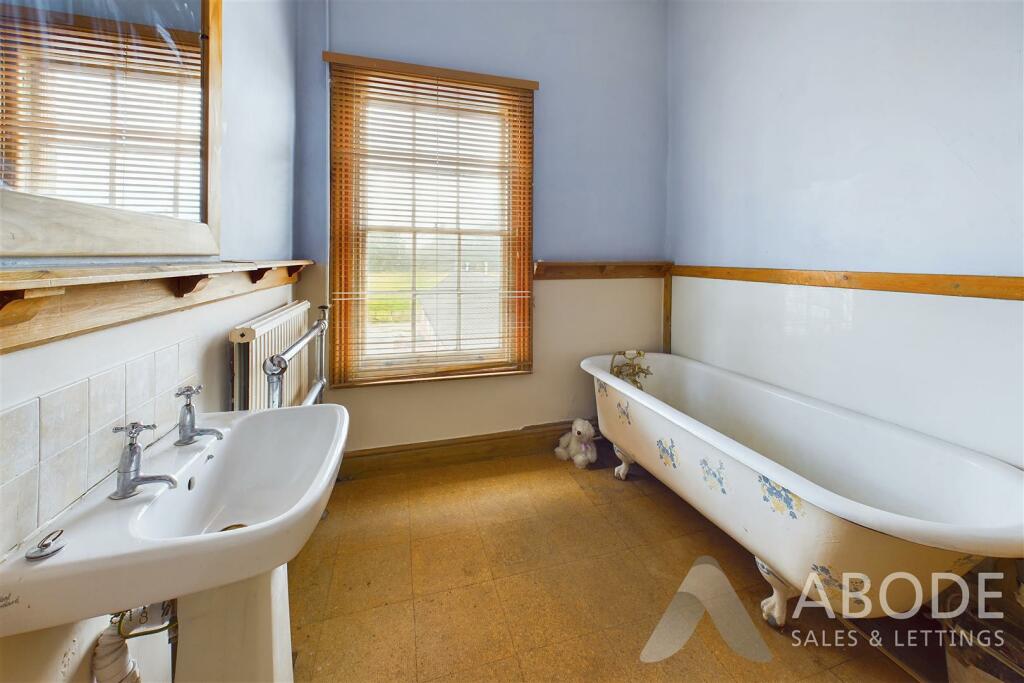Additional property image - Derby Road, Hatton, Derbyshire