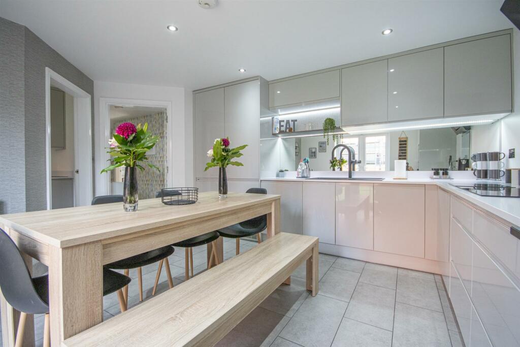 Additional property image - Luton Road, Church Gresley, Swadlincote