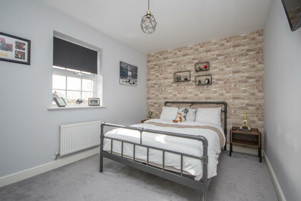 Additional property image - Luton Road, Church Gresley, Swadlincote
